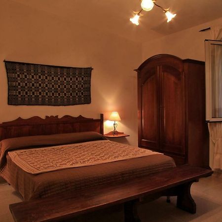 S'Ulumu Guest House Dorgali Ngoại thất bức ảnh